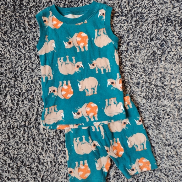 3/$20 carter's 18m rhino pajamas two piece set - Picture 1 of 2